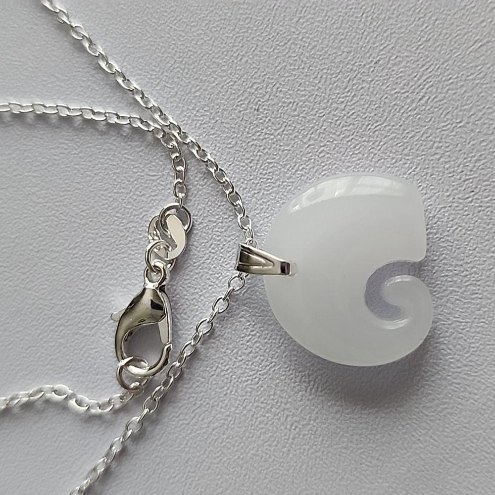 White ELEPHANT Necklace Handcrafted Glass 925S Coat Chain 24 in - Picture 2 of 3